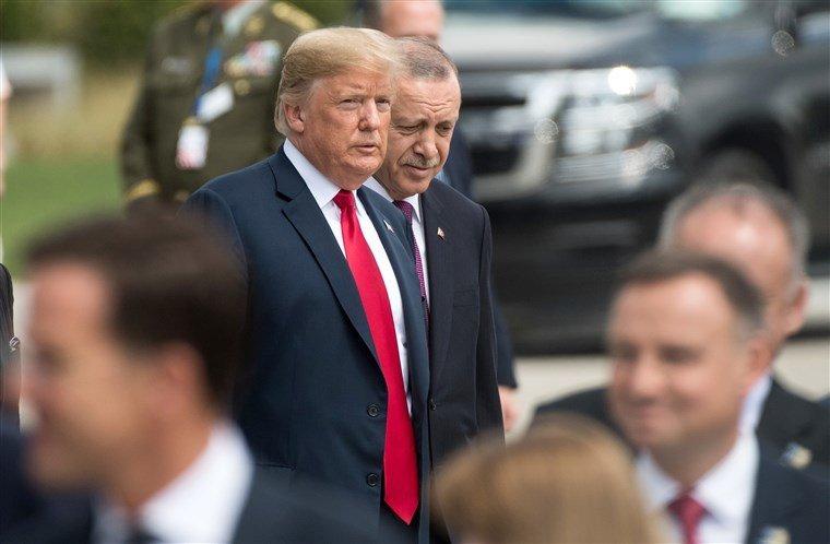 کاخ سفید: ترکیه به شمال سوریه حمله می کند و ما نگران کردها هستیم