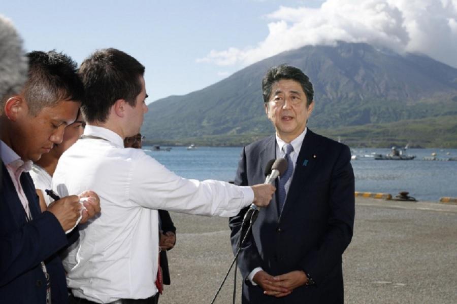 نخست وزیر ژاپن پس از آزمایش موشکی کره شمالی: همچنان مایل به گفت و گوی بدون پیش شرط با کیم جونگ اون هستم