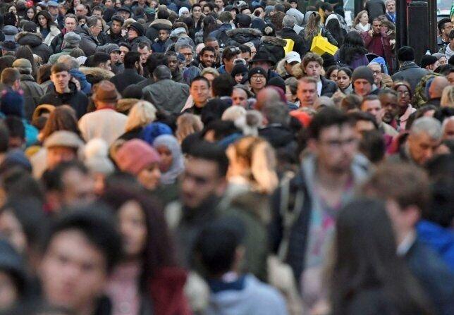 انگلیس هم از افزایش بیماران مبتلا به کرونا خبر داد